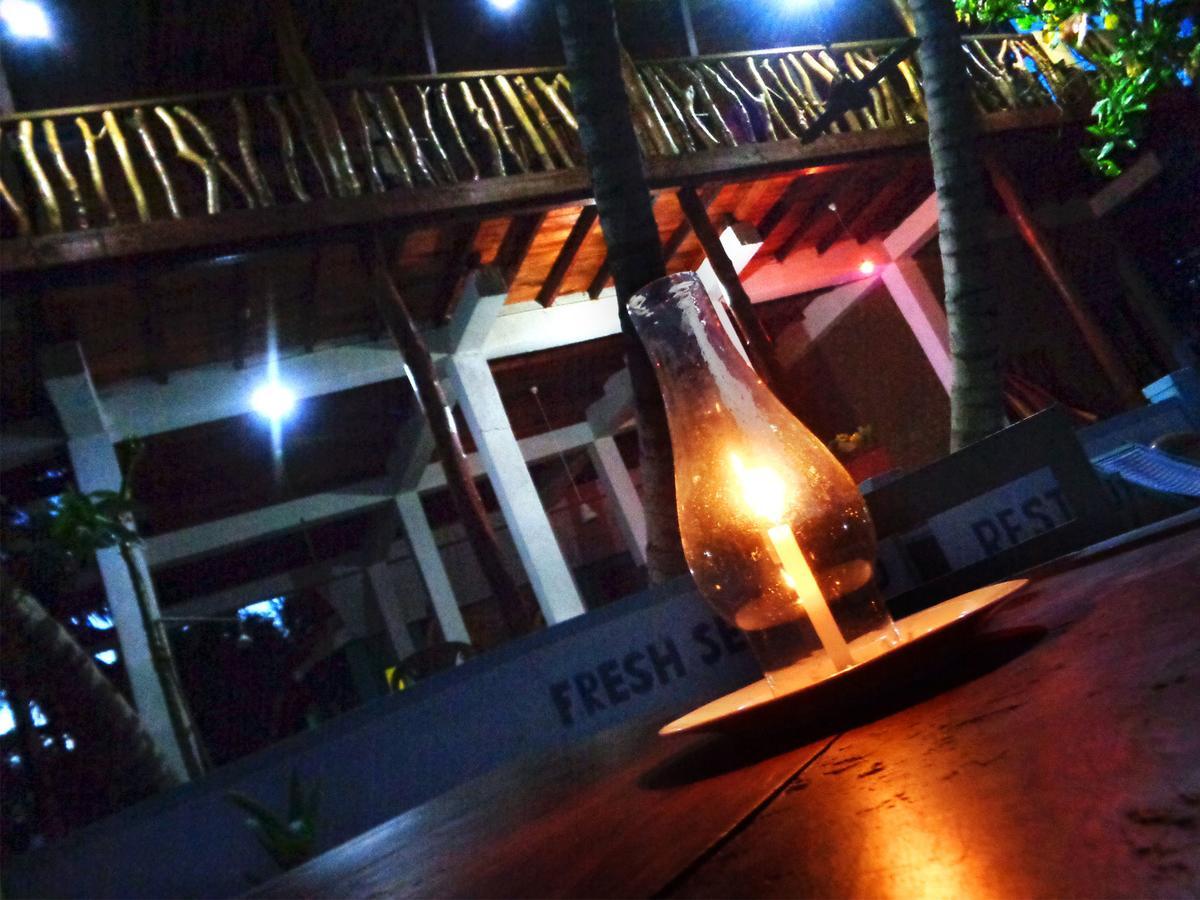 Reggae Zone Beach Resort Тангалла Экстерьер фото