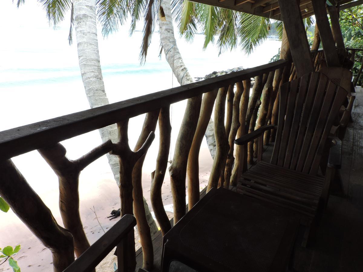 Reggae Zone Beach Resort Тангалла Экстерьер фото
